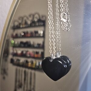 Elegant Black Heart Necklace